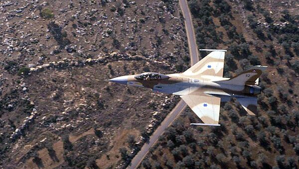 Израильский истребитель F-16. Архивное фото Израильский истребитель F-16. Архивное фото