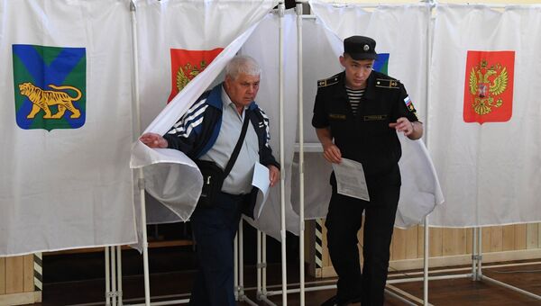 Второй тур выборов губернатора Приморского края. Архивное фото Второй тур выборов губернатора Приморского края. Архивное фото