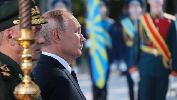 Президент РФ Владимир Путин на церемонии освящения закладного камня главного храма Вооруженных Сил РФ в парке Патриот. 19 сентября 2018 Президент РФ Владимир Путин на церемонии освящения закладного камня главного храма Вооруженных Сил РФ в парке Патриот. 19 сентября 2018