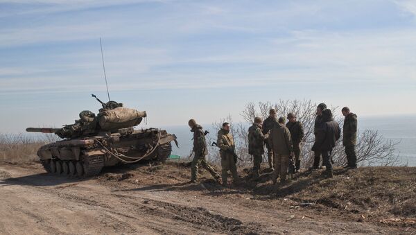Украинские военные на побережье Азовского моря Украинские военные на побережье Азовского моря