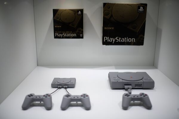 Приставки Sony Playstation на Tokyo Game Show в Японии Приставки Sony Playstation на Tokyo Game Show в Японии