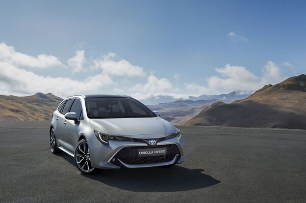 Автомобиль Toyota Corolla Touring Sports Автомобиль Toyota Corolla Touring Sports