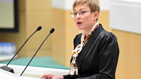 Губернатор Мурманской области Марина Ковтун выступает на парламентских слушаниях в Совете Федерации РФ. 8 октября 2018 Губернатор Мурманской области Марина Ковтун выступает на парламентских слушаниях в Совете Федерации РФ. 8 октября 2018