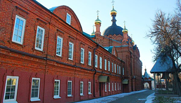 Церковь преподобного Серафима Саровского (Троицкая по постановлению) в городе Саров, Нижегородская область Церковь преподобного Серафима Саровского (Троицкая по постановлению) в городе Саров, Нижегородская область