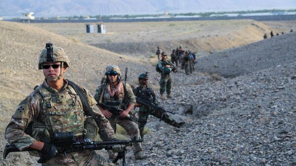 Военнослужащие армии США во время учений в Афганистане Военнослужащие армии США во время учений в Афганистане