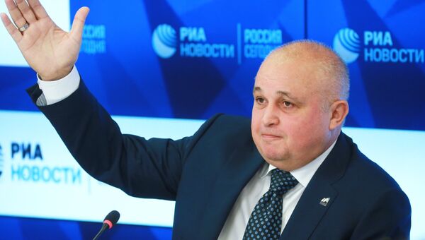 Губернатор Кемеровской области Сергей Цивилев Губернатор Кемеровской области Сергей Цивилев