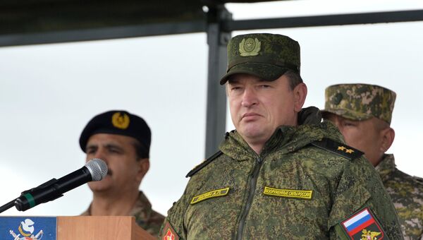 Командующий войсками Центрального военного округа генерал-лейтенант Александр Лапин Командующий войсками Центрального военного округа генерал-лейтенант Александр Лапин