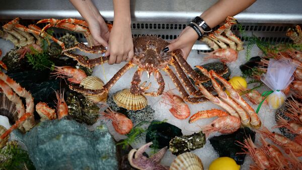 Морепродукты на рыбном рынке Морепродукты на рыбном рынке