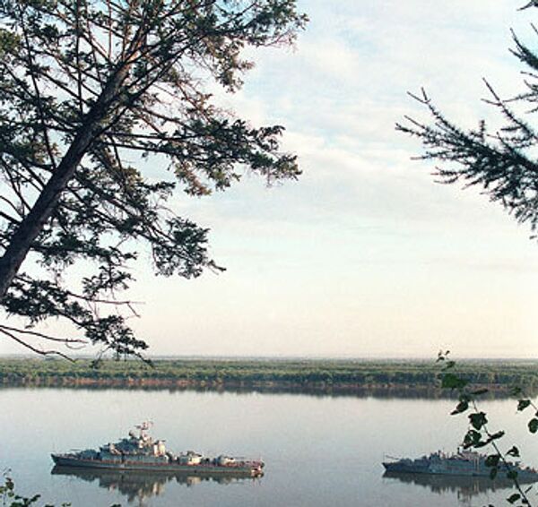 Пограничные корабли на реке Амур Пограничные корабли на реке Амур