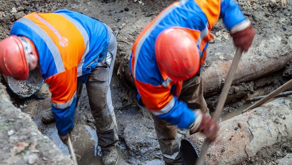 Прорыв труб водопровода в Киеве Прорыв труб водопровода в Киеве