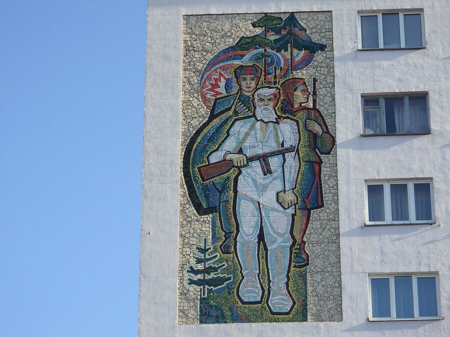 Дворы и улицы Дворы и улицы
