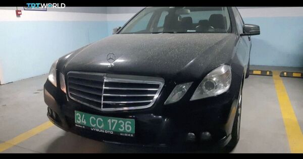Автомобиль консульства Саудовской Аравии на автостоянке в Стамбуле Автомобиль консульства Саудовской Аравии на автостоянке в Стамбуле