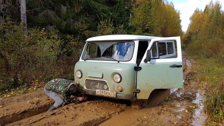 Тест-драйв юбилейной серии УАЗ-452 Буханка в Тверской области Тест-драйв юбилейной серии УАЗ-452 Буханка в Тверской области