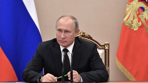 Президент РФ Владимир Путин проводит совещание с постоянными членами Совета безопасности РФ. 25 октября 2018