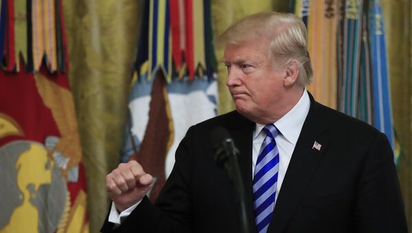Президент США Дональд Трамп на приеме, посвященном 35-летию атаки на мирную миссию во время Ливанской гражданской войны. 25 октября 2018 Президент США Дональд Трамп на приеме, посвященном 35-летию атаки на мирную миссию во время Ливанской гражданской войны. 25 октября 2018