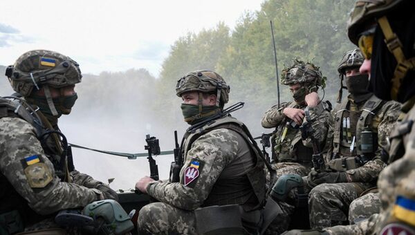 Украинские военные. Архивное фото Украинские военные. Архивное фото
