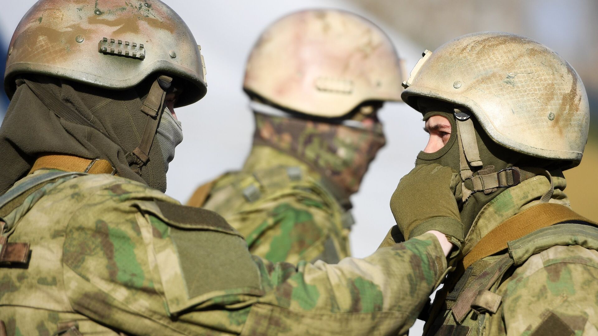 Военнослужащие во время информационно-агитационной акции Военнослужащие во время информационно-агитационной акции - РИА Новости, 1920, 10.12.2020