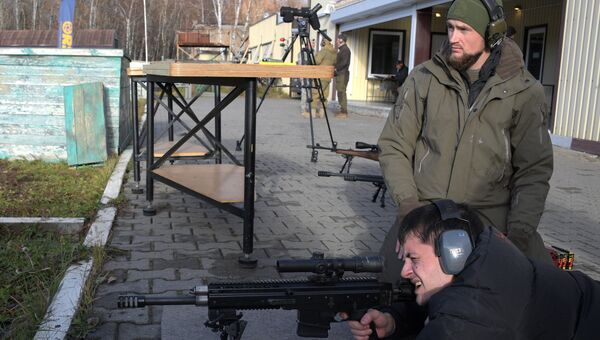 Стрелок с самозарядным карабином ORSIS K15 Брат Стрелок с самозарядным карабином ORSIS K15 Брат