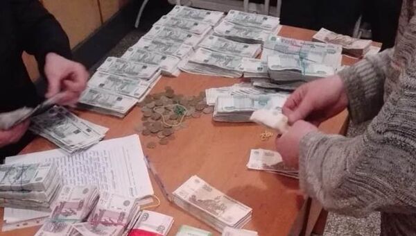 32-летний житель Карасукского района подозревается в совершении разбойного нападения на инкассатора 32-летний житель Карасукского района подозревается в совершении разбойного нападения на инкассатора