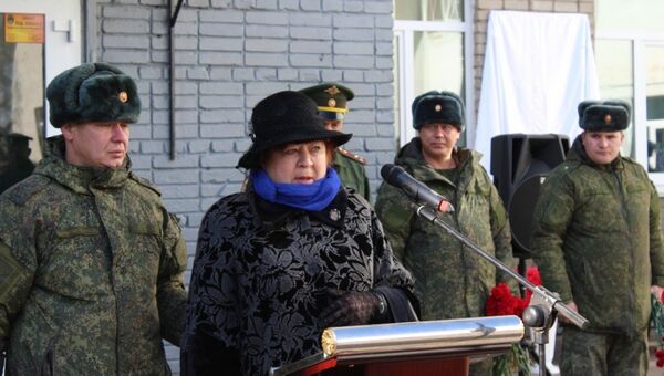 Мать Алексея Черкасова на торжественной церемонии открытия мемориала Алексею Черкасову в школе № 14 города Уссурийска Мать Алексея Черкасова на торжественной церемонии открытия мемориала Алексею Черкасову в школе № 14 города Уссурийска