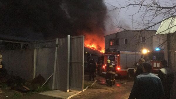 Пожар в цехе по производству пластмассы в подмосковной Балашихе. 9 ноября 2018 Пожар в цехе по производству пластмассы в подмосковной Балашихе. 9 ноября 2018