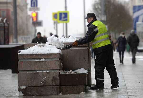 Уборка снега в Москве Уборка снега в Москве