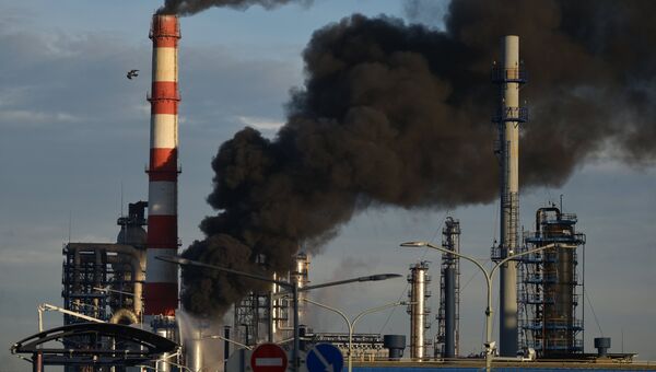 Пожар на Московском нефтеперерабатывающем заводе в Капотне Пожар на Московском нефтеперерабатывающем заводе в Капотне