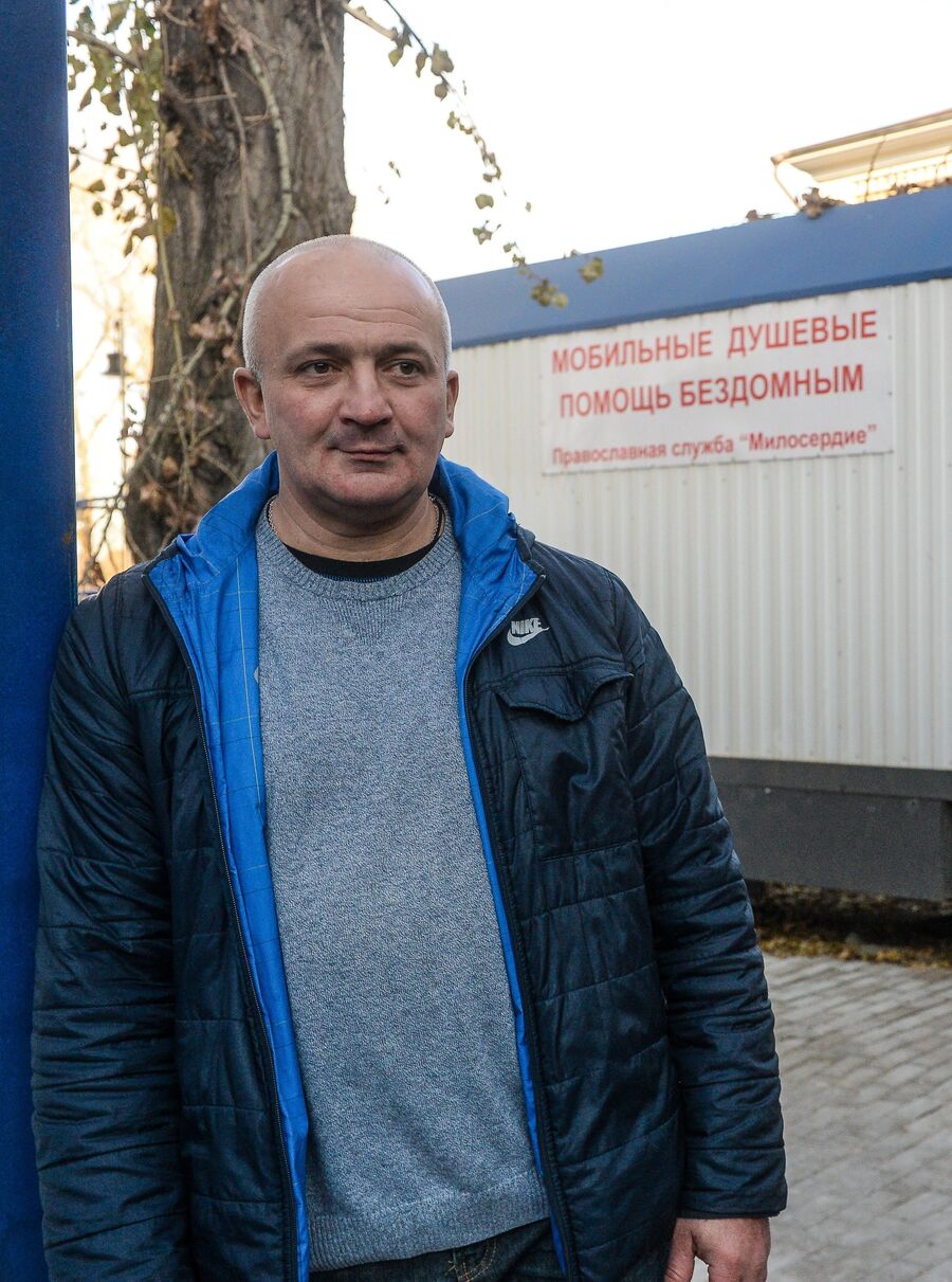 Алексей Евгеньевич приходит в Ангар спасения около 1,5 лет Алексей Евгеньевич приходит в Ангар спасения около 1,5 лет