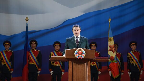 Избранный глава Луганской народной республики Леонид Пасечник на церемонии инаугурации в Луганске. 21 ноября 2018 Избранный глава Луганской народной республики Леонид Пасечник на церемонии инаугурации в Луганске. 21 ноября 2018