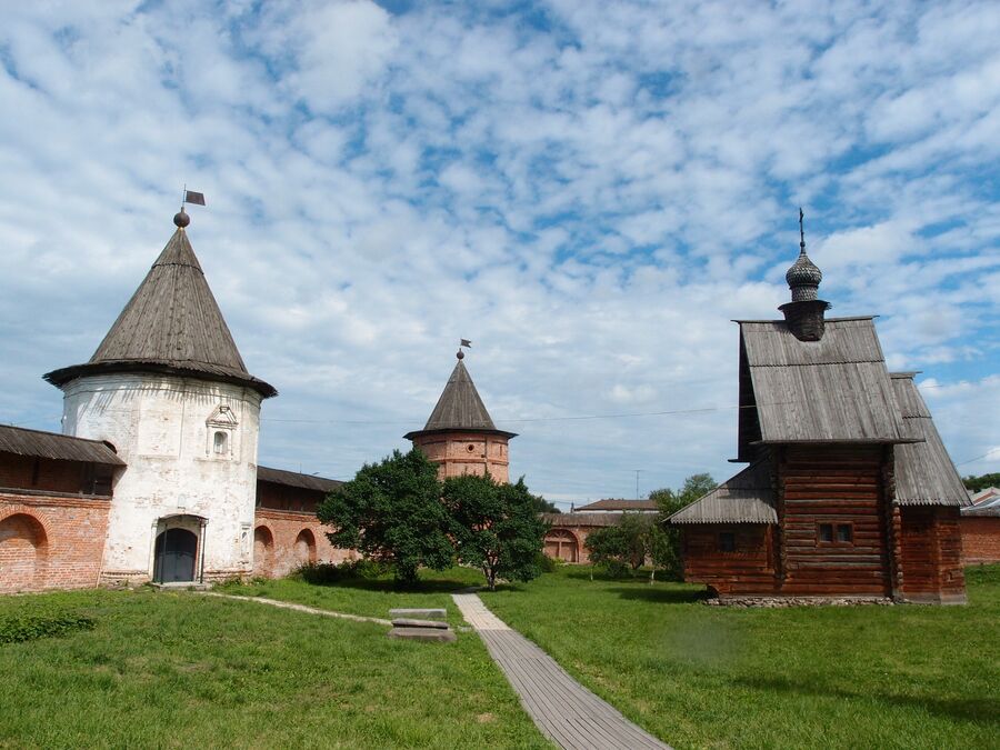 Внутри Кремля Внутри Кремля