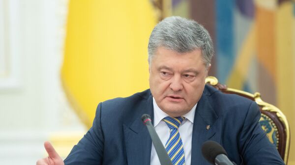 Президент Украины Петр Порошенко на заседании СНБО в Киеве Президент Украины Петр Порошенко на заседании СНБО в Киеве