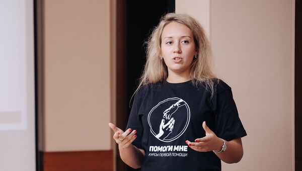 Спасти рядового человека – как волонтеры учат помогать в ДТП Спасти рядового человека – как волонтеры учат помогать в ДТП