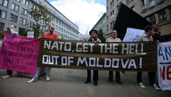 Акции протеста против вступления Молдавии в НАТО. Архивное фото Акции протеста против вступления Молдавии в НАТО. Архивное фото