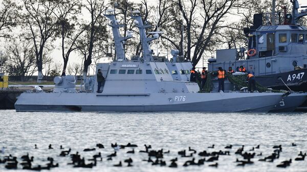 Задержанные украинские корабли, доставленные в порт Керчи. Архивное фото