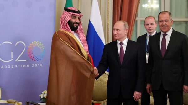 Президент РФ Владимир Путин и наследный принц Саудовской Аравии Мухаммед бен Сальман аль Сауд время встречи на полях саммита G20 в Буэнос-Айресе Президент РФ Владимир Путин и наследный принц Саудовской Аравии Мухаммед бен Сальман аль Сауд время встречи на полях саммита G20 в Буэнос-Айресе