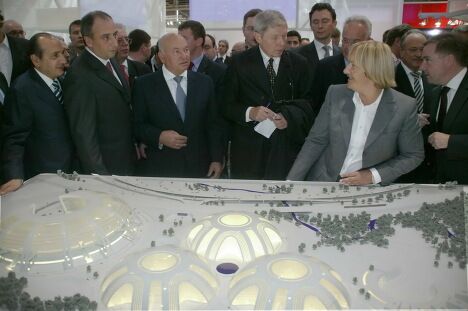 Юрий Лужков на 11-й международной выставке EXPO REAL-2008 в Мюнхене Юрий Лужков на 11-й международной выставке EXPO REAL-2008 в Мюнхене