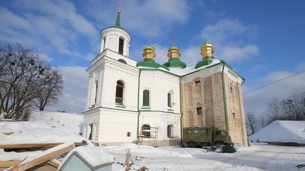 Церковь Спаса на Берестове в Киеве Церковь Спаса на Берестове в Киеве