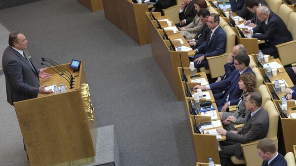 Заместитель председателя Государственной Думы РФ Петр Толстой выступает на пленарном заседании Государственной Думы РФ. 22 января 2019 Заместитель председателя Государственной Думы РФ Петр Толстой выступает на пленарном заседании Государственной Думы РФ. 22 января 2019