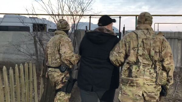 Кадры задержания участника созданного на Украине крымско-татарского батальона Кадры задержания участника созданного на Украине крымско-татарского батальона