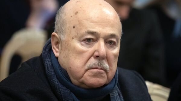 Председатель Союза театральных деятелей РФ Александр Калягин Председатель Союза театральных деятелей РФ Александр Калягин