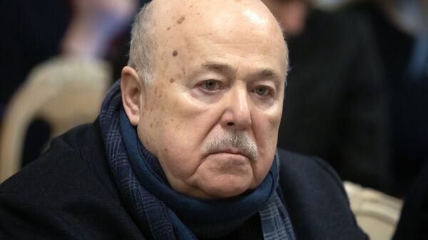 Председатель Союза театральных деятелей РФ Александр Калягин на первом заседании Общественного совета при комитете Госдумы по культуре. 28 января 2019 Председатель Союза театральных деятелей РФ Александр Калягин на первом заседании Общественного совета при комитете Госдумы по культуре. 28 января 2019