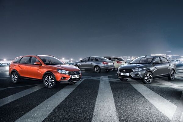 Автомобили LADA Vesta в разных типах кузова Автомобили LADA Vesta в разных типах кузова