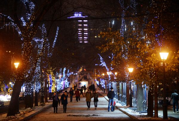 Вечерняя подсветка на улицах Москвы Вечерняя подсветка на улицах Москвы