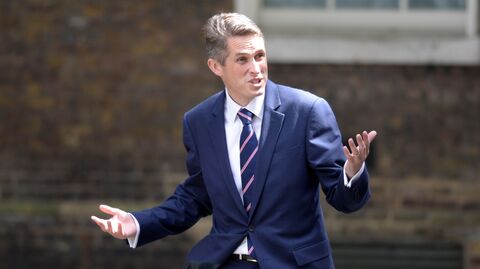 Чтоб сидела не без дела. Лондон нашел, чем занять армию после Brexit'а Чтоб сидела не без дела. Лондон нашел, чем занять армию после Brexit'а
