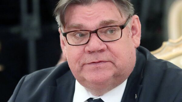 Глава МИД Финляндии Тимо Сойни во время встречи в Москве с главой МИД РФ Сергеем Лавровым. 12 февраля 2019 Глава МИД Финляндии Тимо Сойни во время встречи в Москве с главой МИД РФ Сергеем Лавровым. 12 февраля 2019