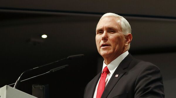 Вице-президент США Майк Пенс во время конференции по безопасности в Мюнхене. 16 февраля 2019 Вице-президент США Майк Пенс во время конференции по безопасности в Мюнхене. 16 февраля 2019