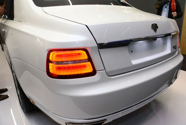 Автомобиль Aurus на международной выставке вооружений IDEX-2019 в Абу-Даби Автомобиль Aurus на международной выставке вооружений IDEX-2019 в Абу-Даби