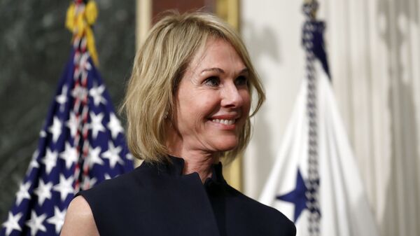 Посол США в Канаде Келли Крафт. Посол США в Канаде Келли Крафт.