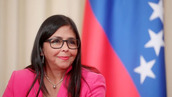 Исполнительный вице-президент Венесуэлы Дельси Родригес на пресс-конференции по итогам встречи с министром иностранных дел РФ Сергеем Лавровым в Москве. 1 марта 2019 Исполнительный вице-президент Венесуэлы Дельси Родригес на пресс-конференции по итогам встречи с министром иностранных дел РФ Сергеем Лавровым в Москве. 1 марта 2019