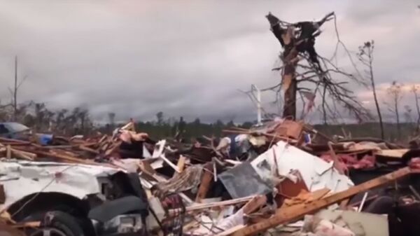 Опубликовано видео разрушительных последствий торнадо в Алабаме